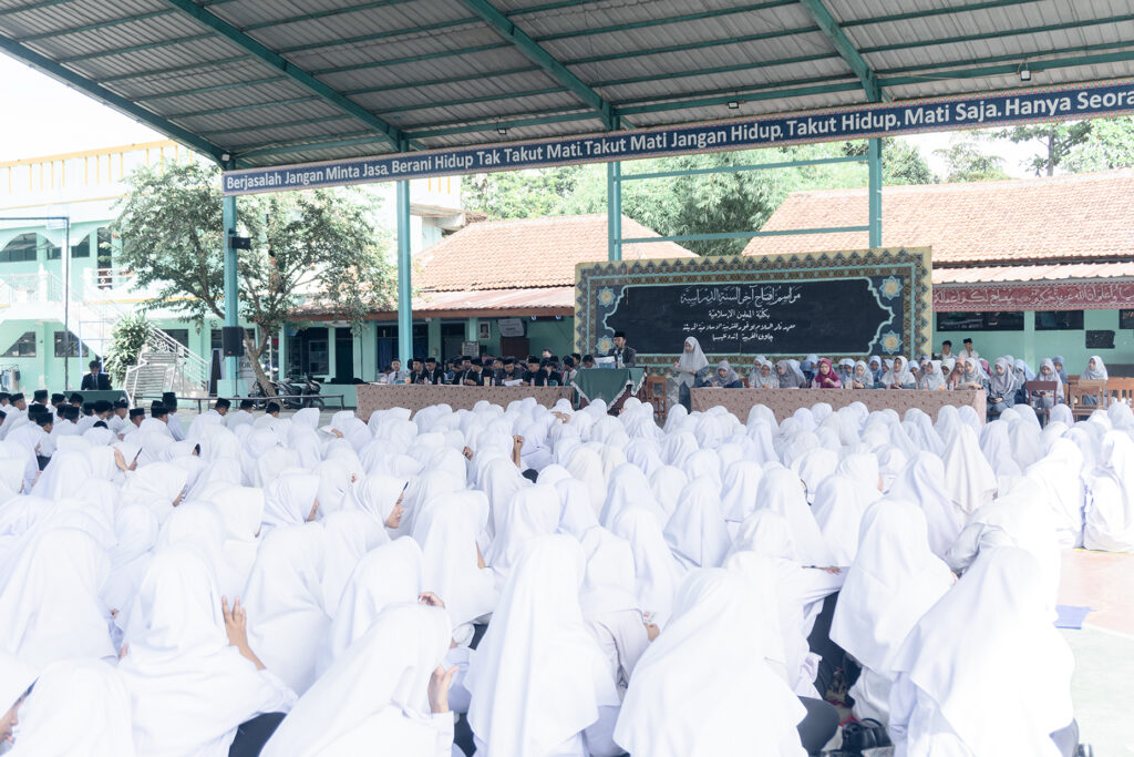 Pembukaan KBM Akhir Tahun Ajaran 2025–2026 KMI Pondok Pesantren Darussalam Bogor